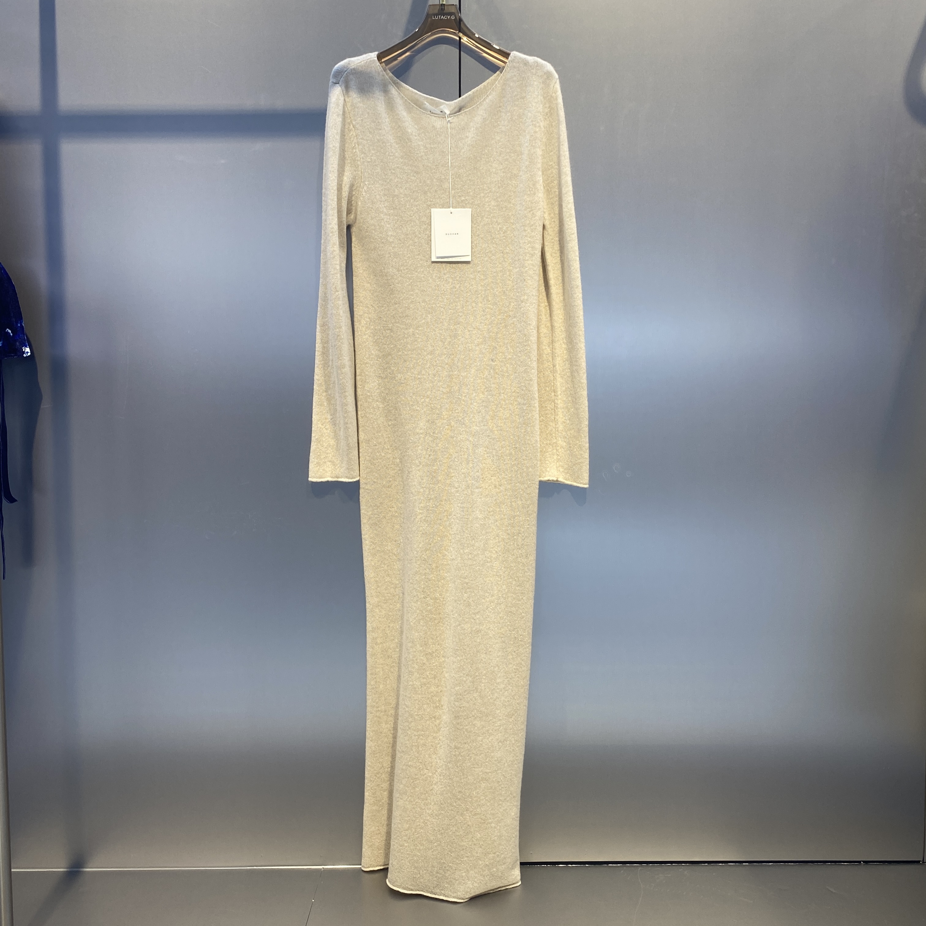 RUOHAN RE077SS25长袖连衣裙