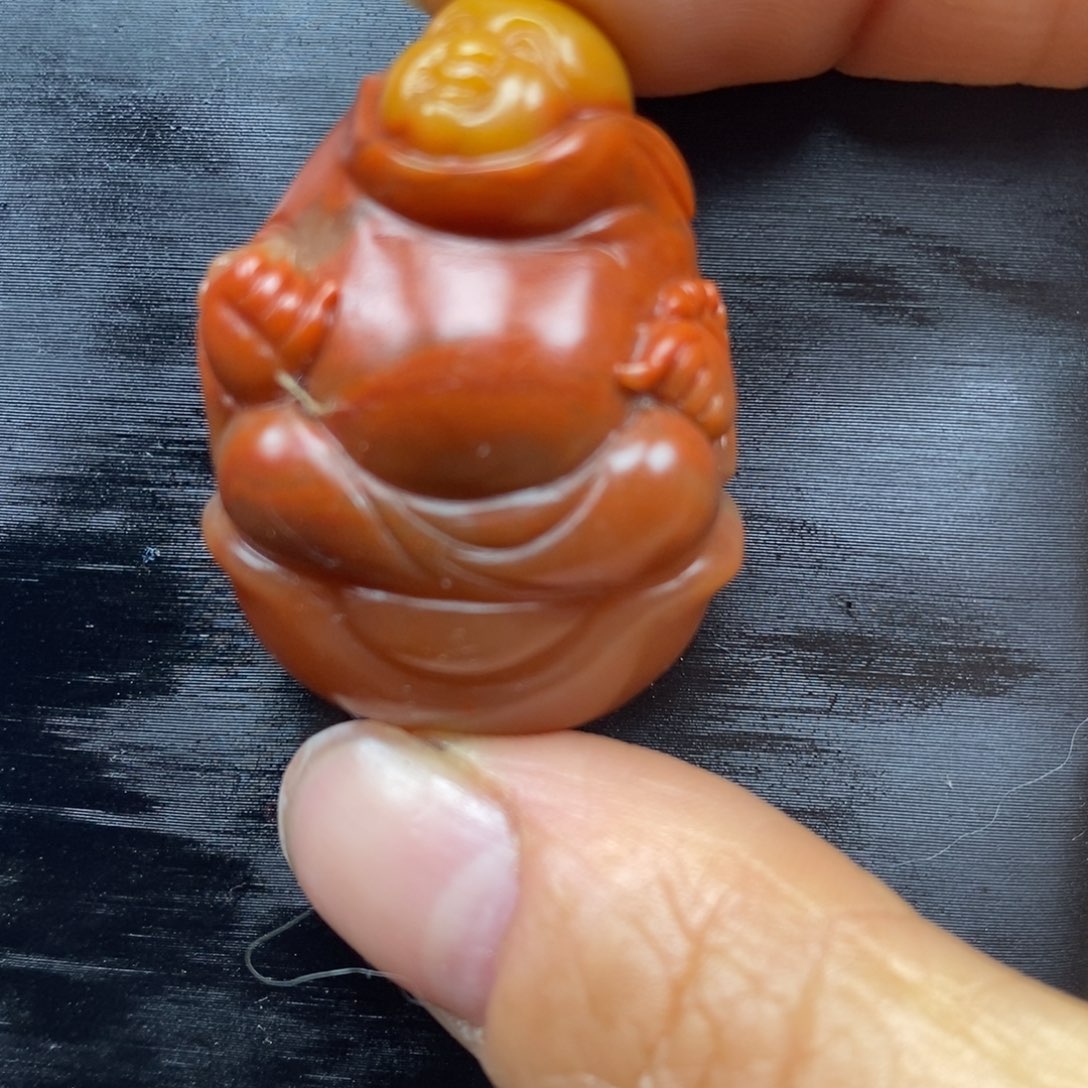 石英质玉（黄龙玉）颈饰未镶嵌