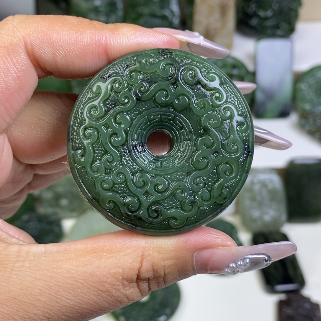 和田玉吊坠未镶嵌