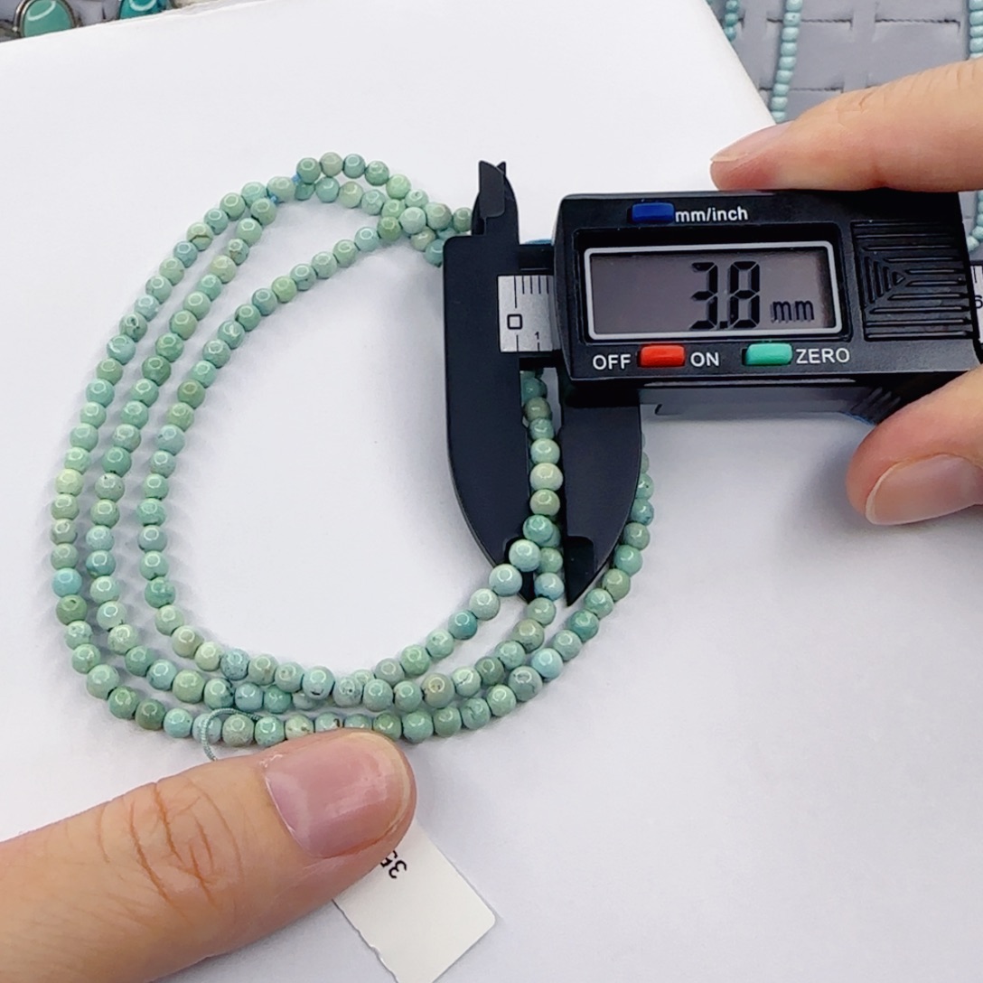 绿松石未镶嵌颈饰