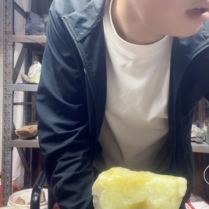 知***1未镶嵌蛇纹石玉珠宝奇石1