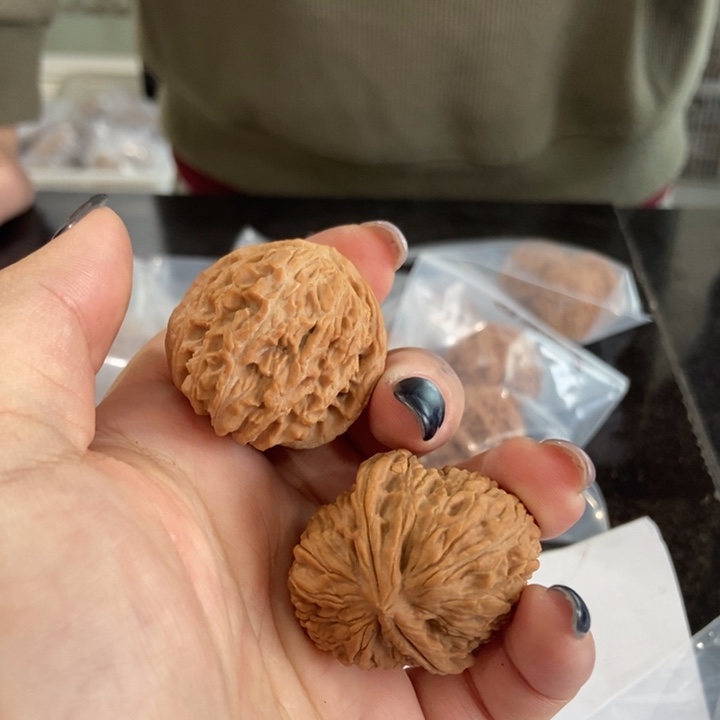 吊坠文玩核桃小白