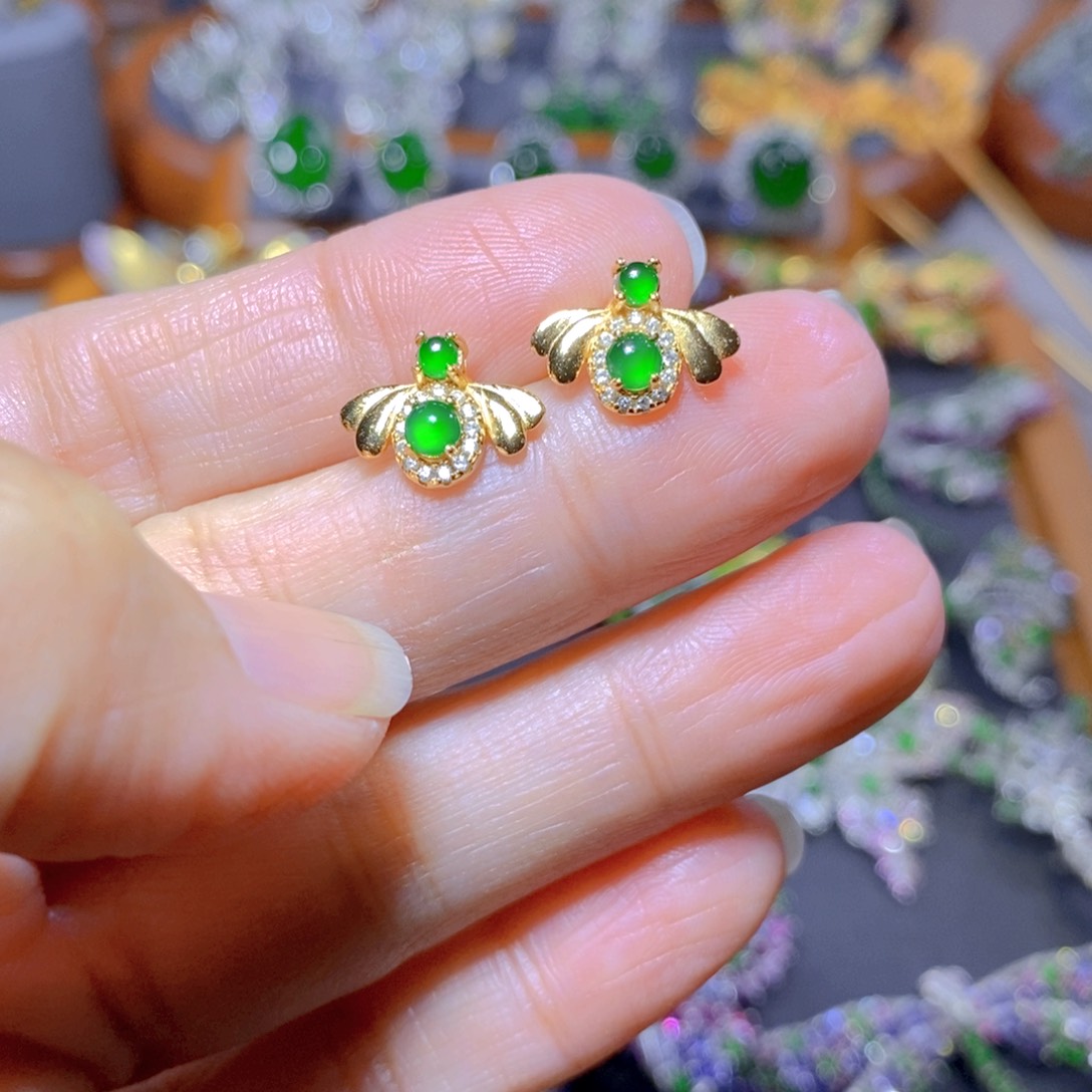 翡翠颈饰银S925镶嵌天然翡翠