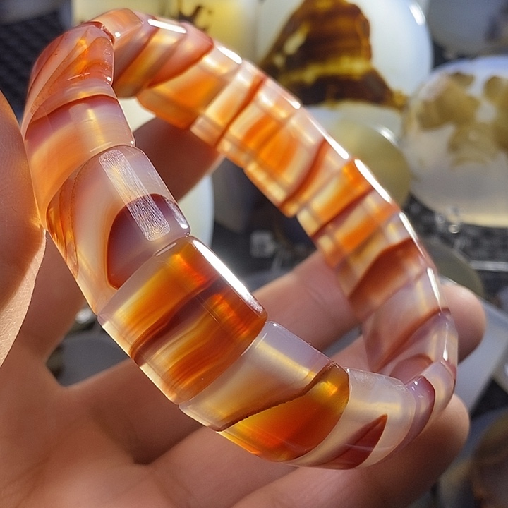 未镶嵌颈饰玛瑙/玉髓
