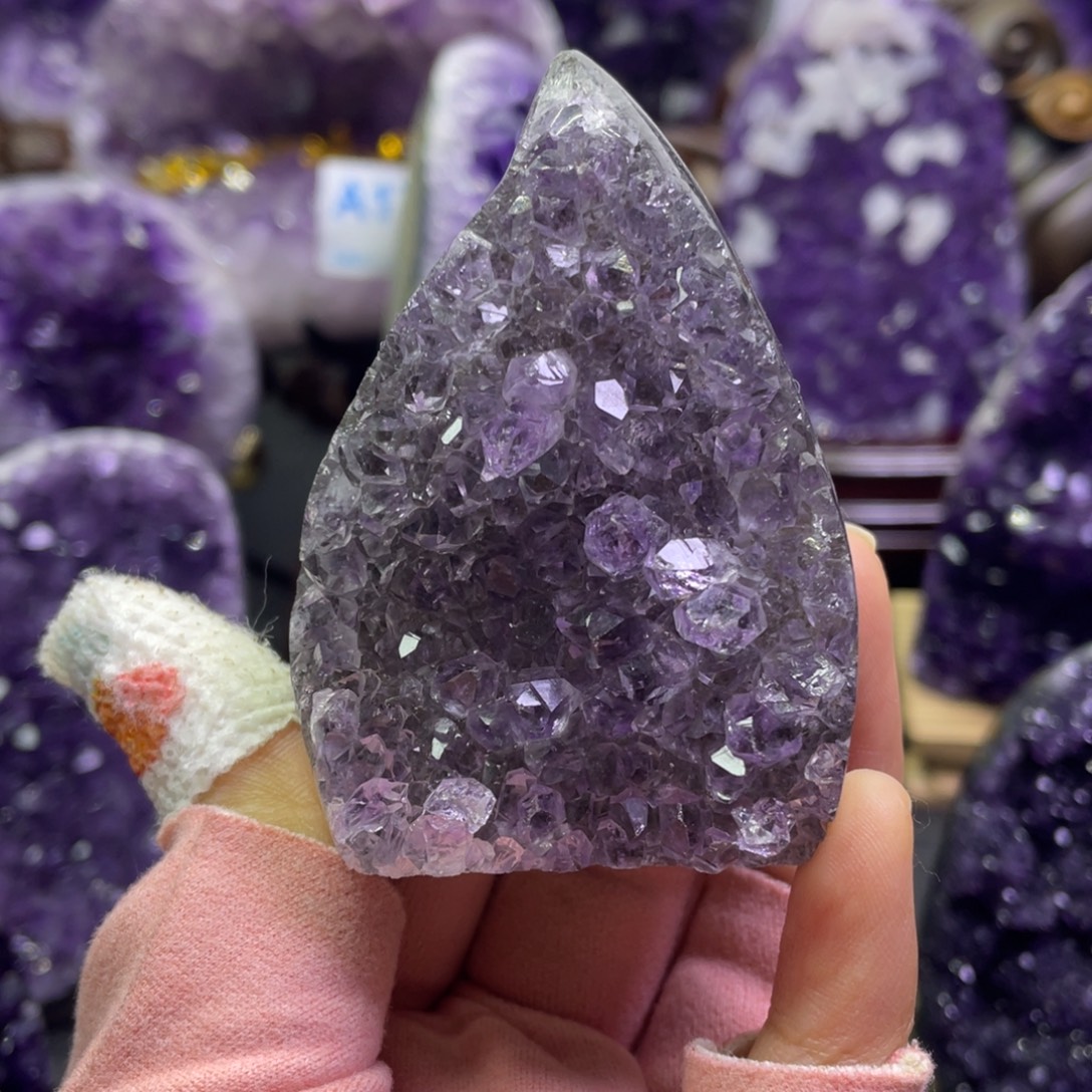 紫晶大型摆件（非配饰）未镶嵌