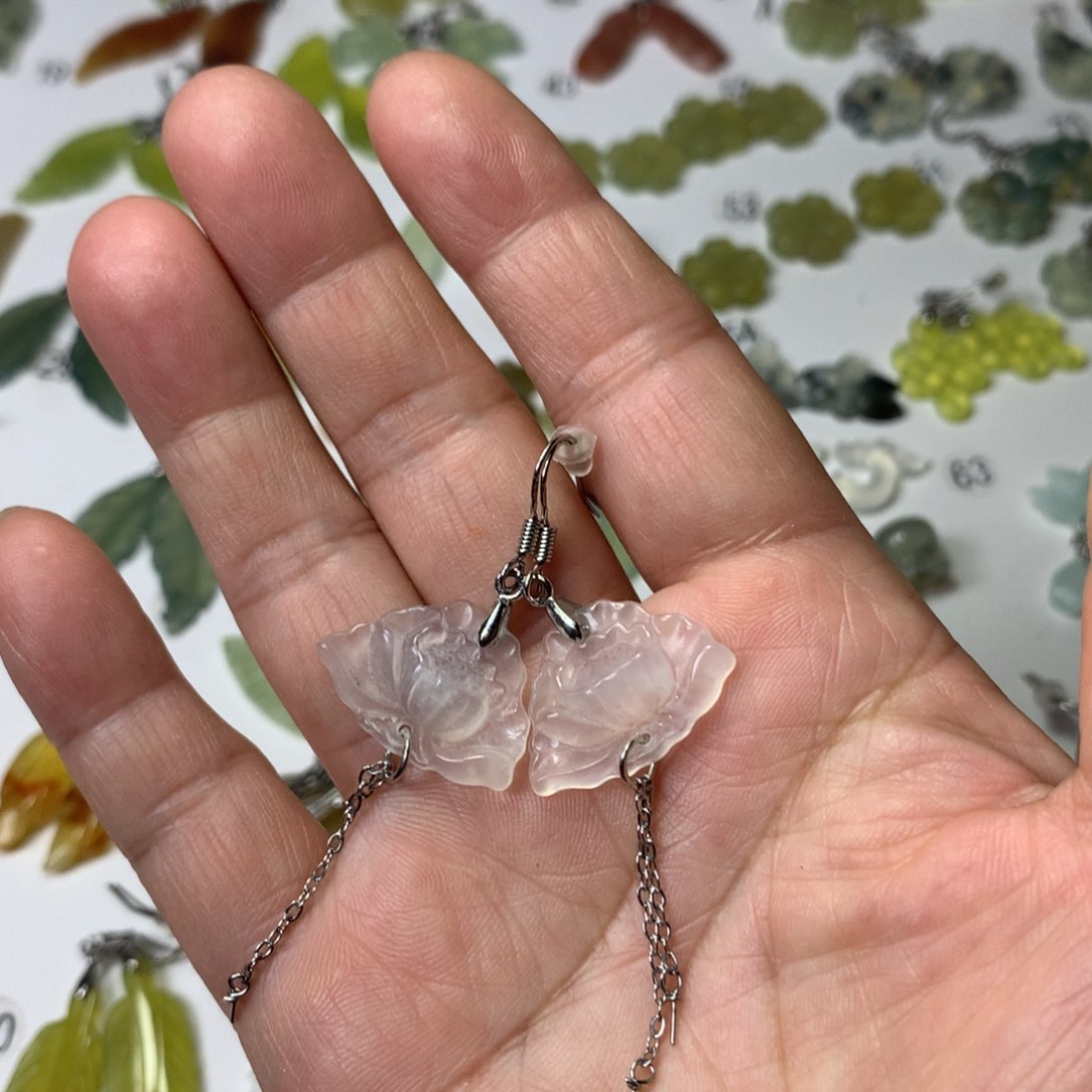 蛇纹石玉耳饰未镶嵌