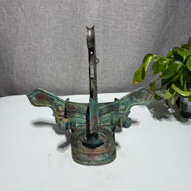 青铜器三星堆带冠面具，高27.5厘米纯铜材质，家居摆件。