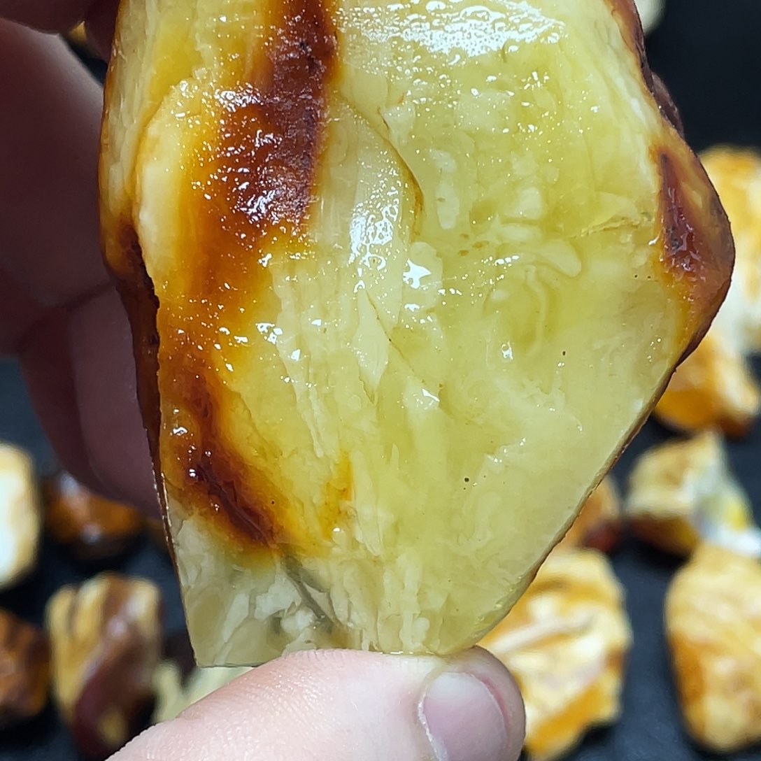 定制琥珀未镶嵌嗯****）定制