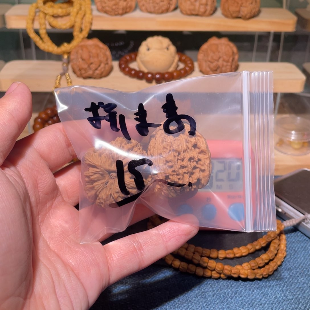文玩核桃把件拼*来589889999