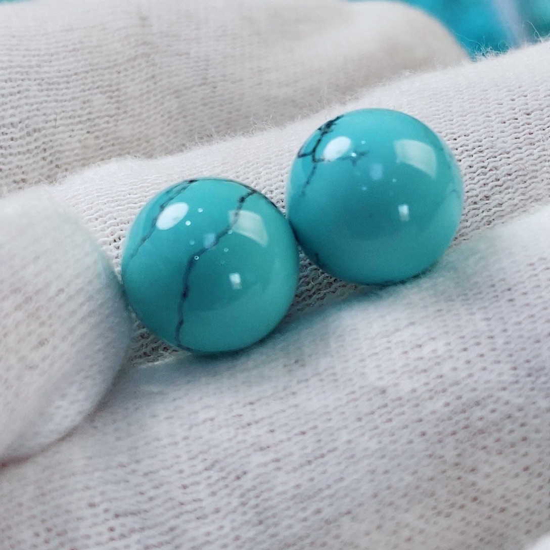 _***_绿松石未镶嵌原矿无优化