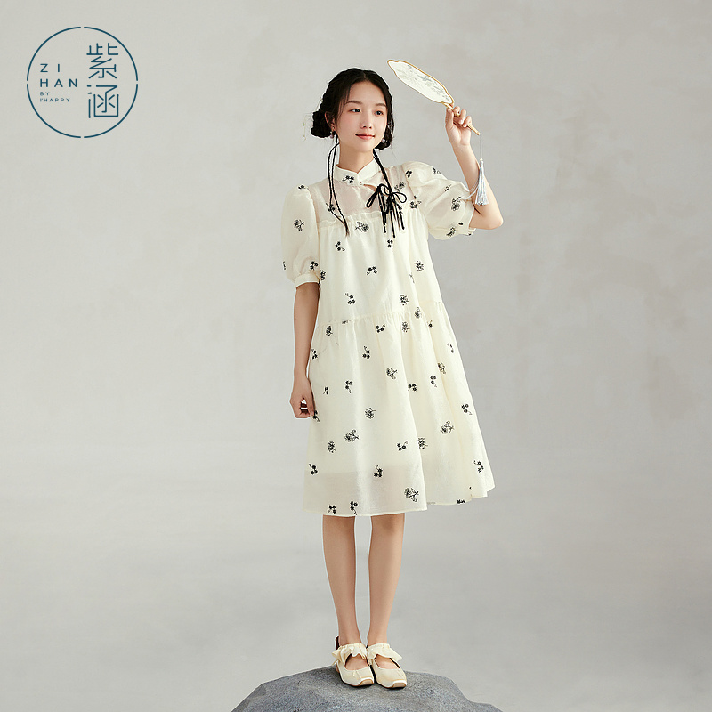 紫涵立领斜门襟连衣裙秋季A字中长裙宽松高腰满印绣花Z3Z06DS019