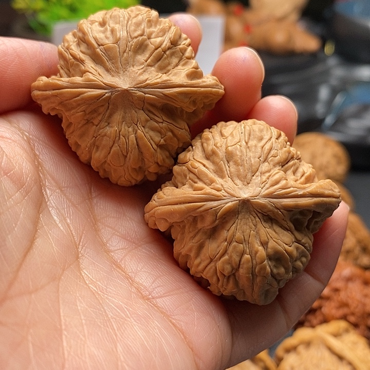 文玩核桃吊坠山地磨42尺