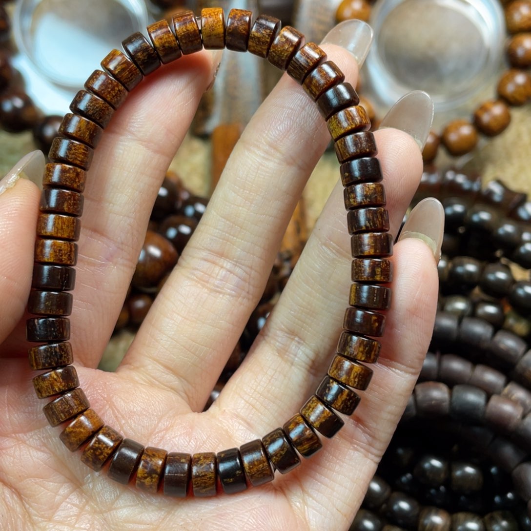 贡木其他贡木手串7.4