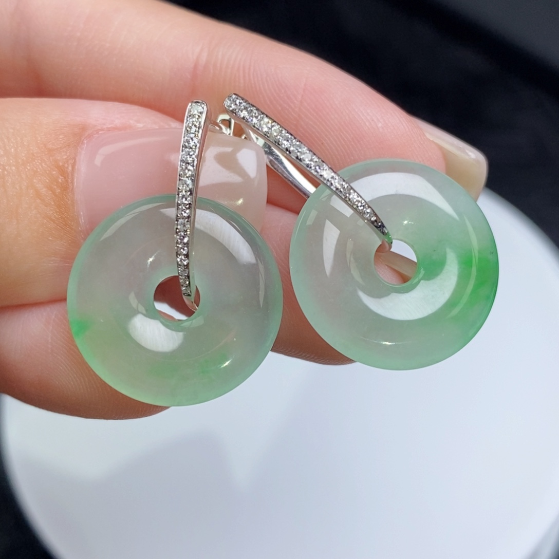 翡翠18K金镶嵌耳饰甜甜圈