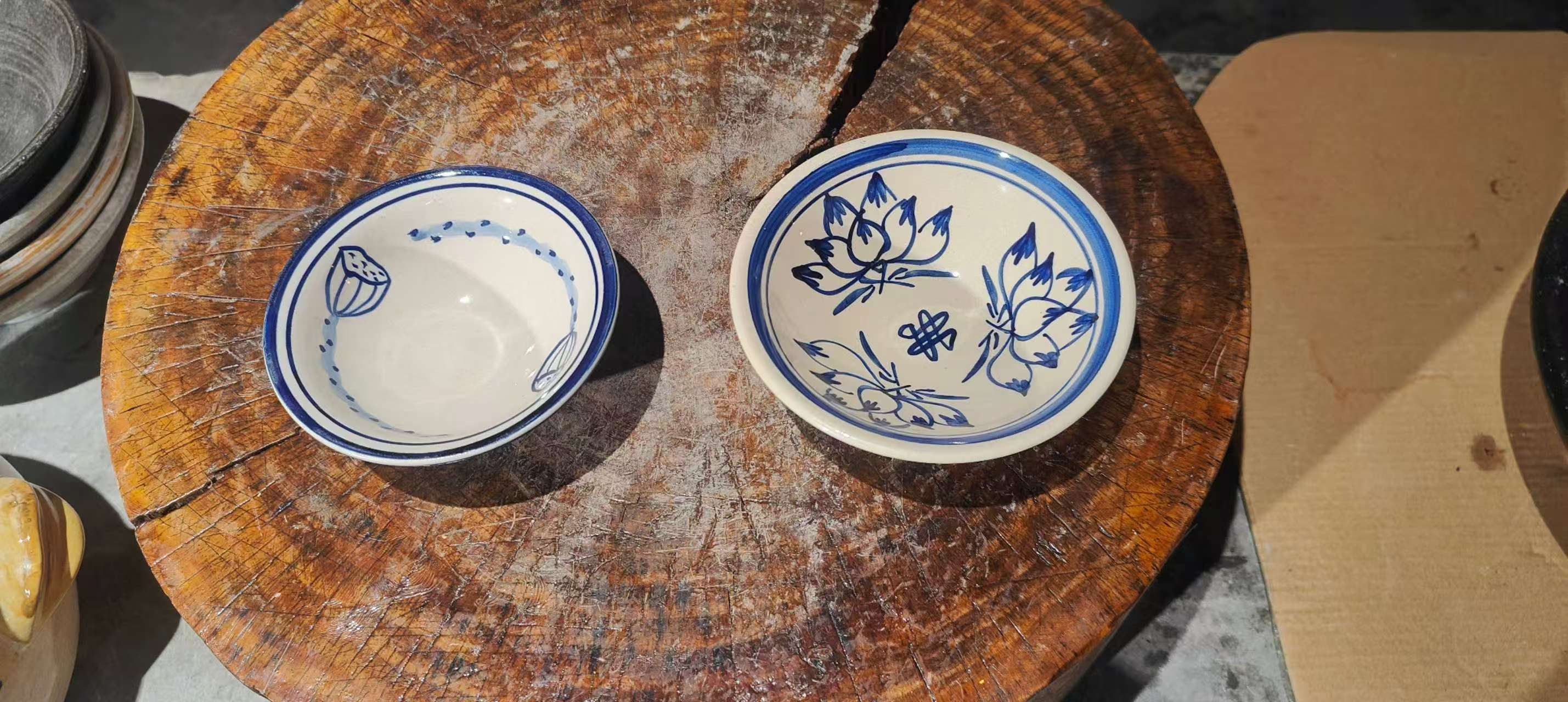 手绘蓝青花荷花莲蓬蘸料碟随机发一只