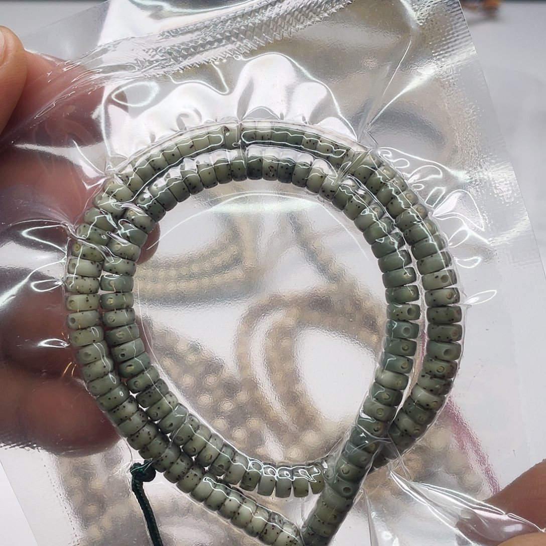 把件星月菩提绿背3x6药片108