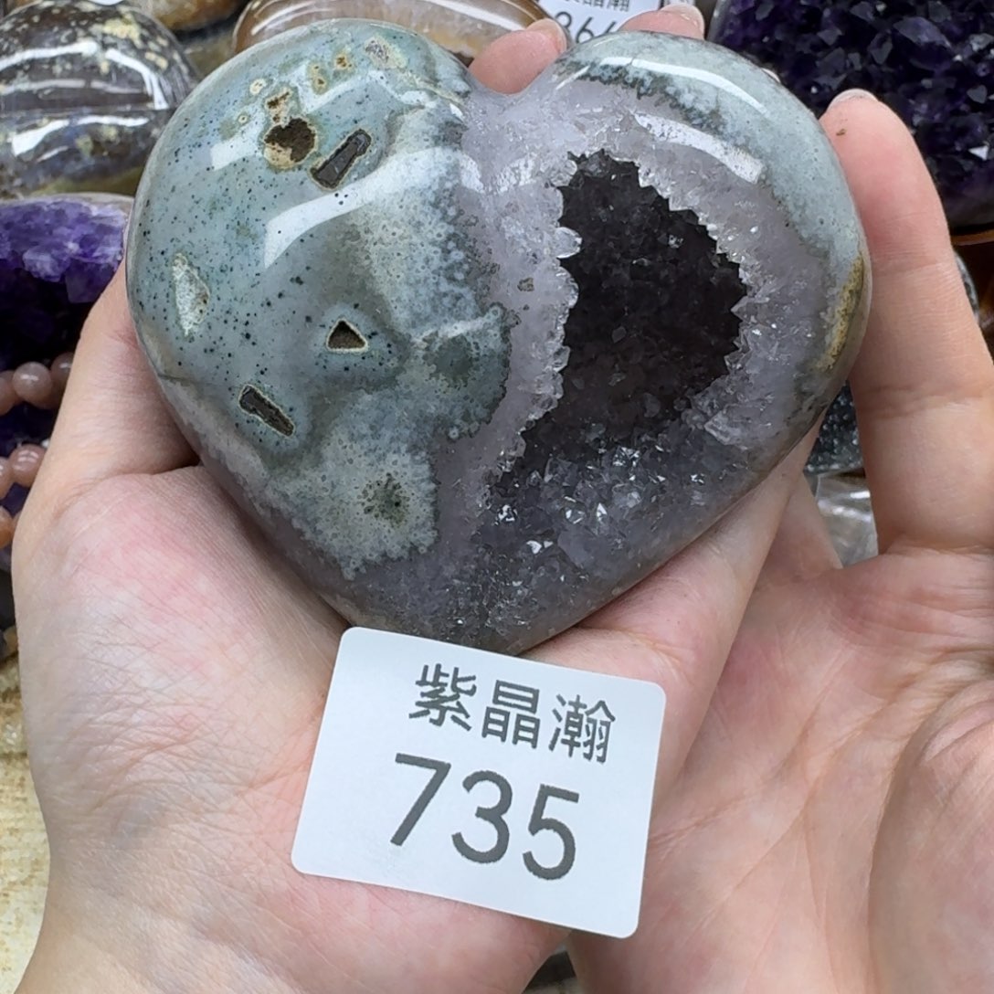 未镶嵌水晶大型摆件（非配饰）