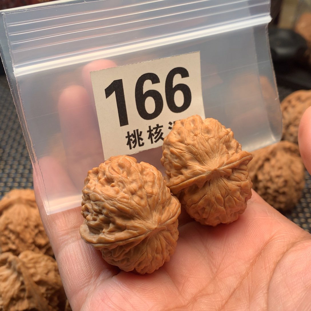 文玩核桃把件梦*黄松峪37
