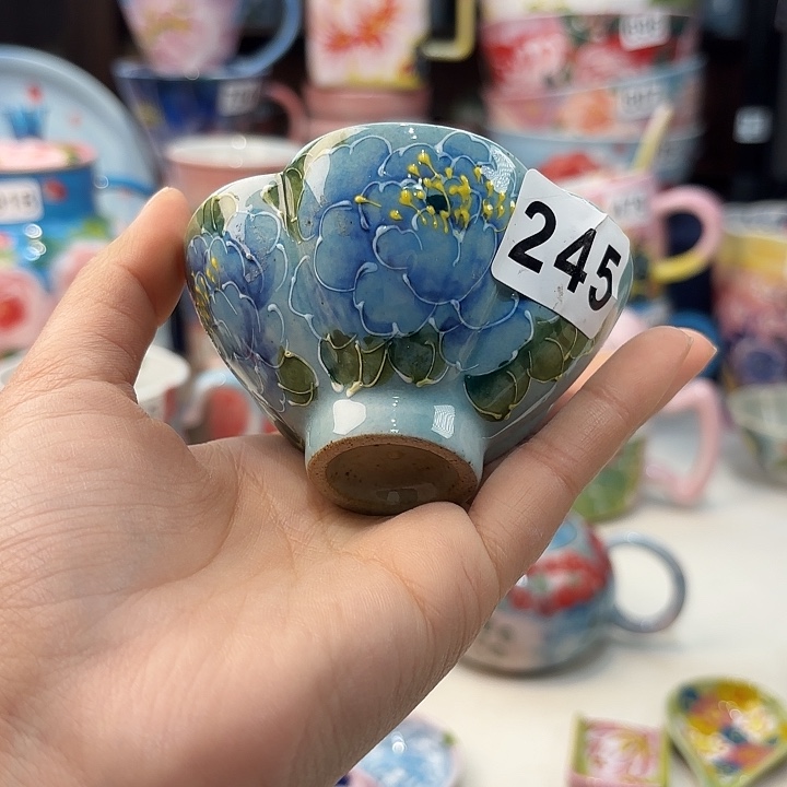 瓷片兔兔好漂亮e o o o o o o k lv