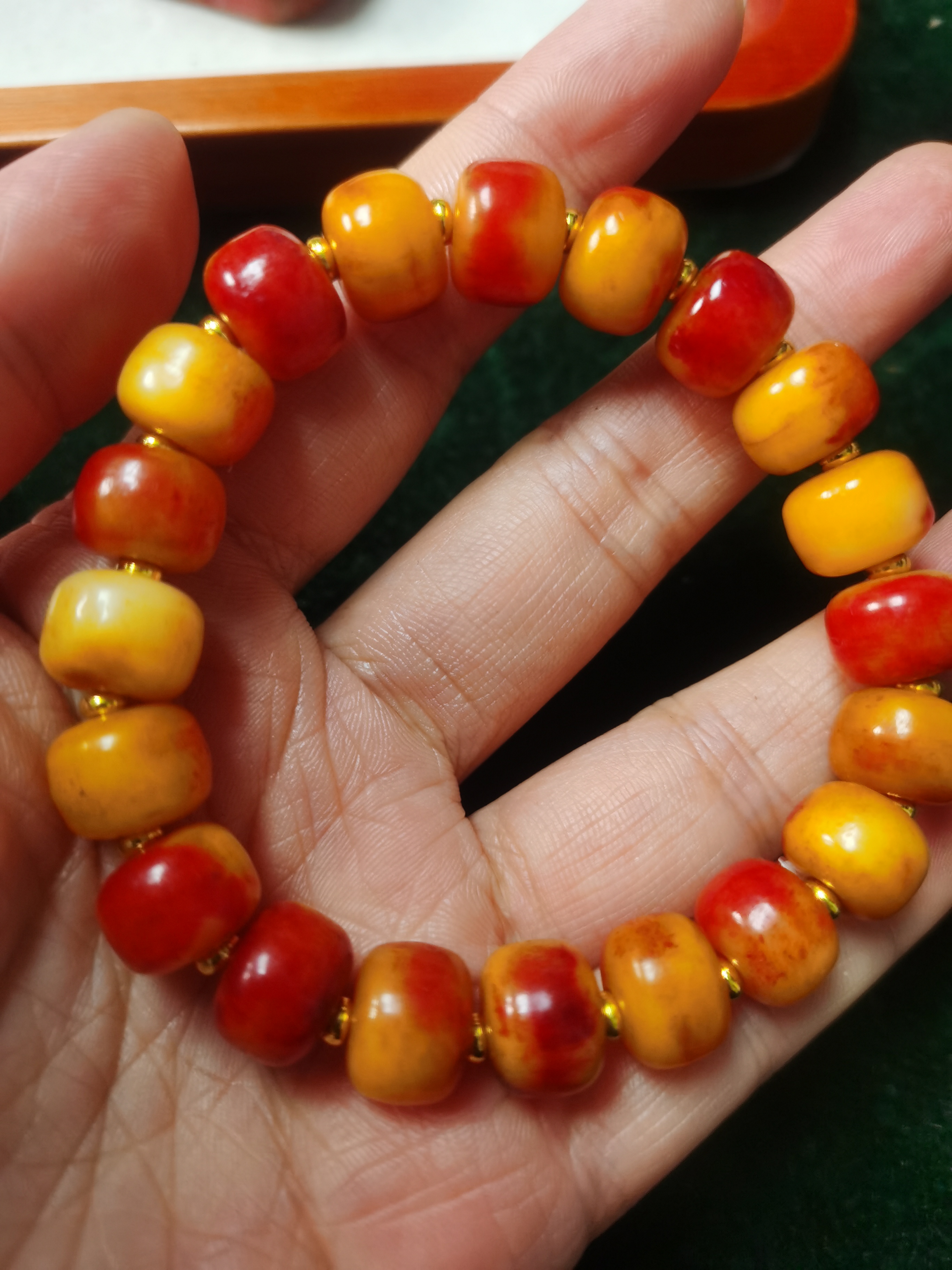     【大圣七号】H302-12红黄单圈手串