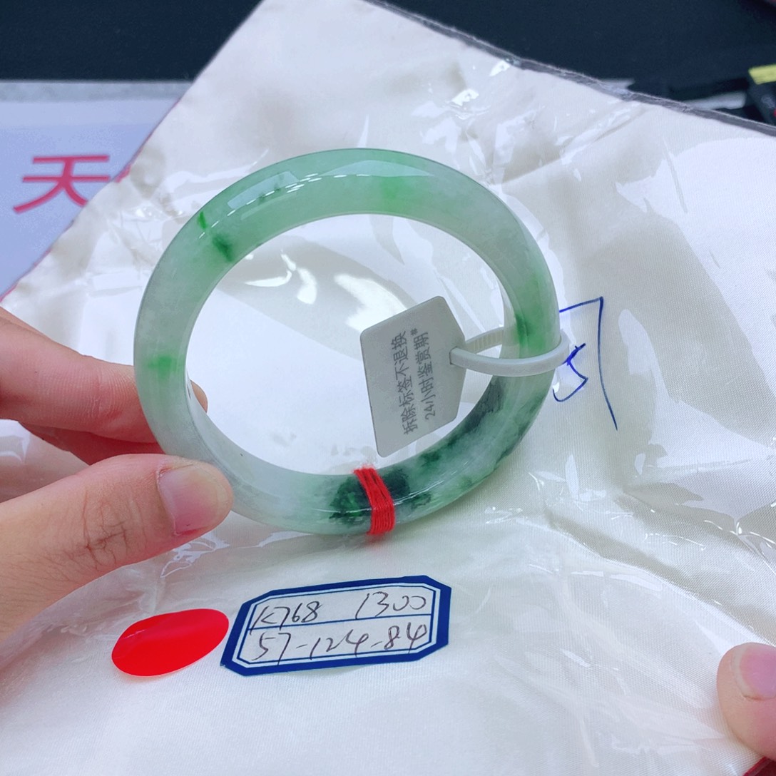 未镶嵌手镯翡翠翡翠