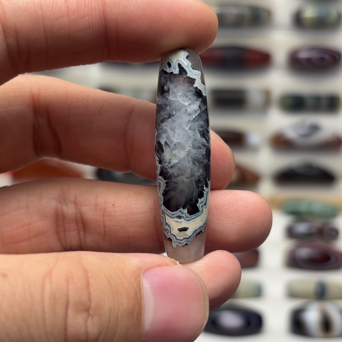 C***t玛瑙/玉髓未镶嵌吊坠1