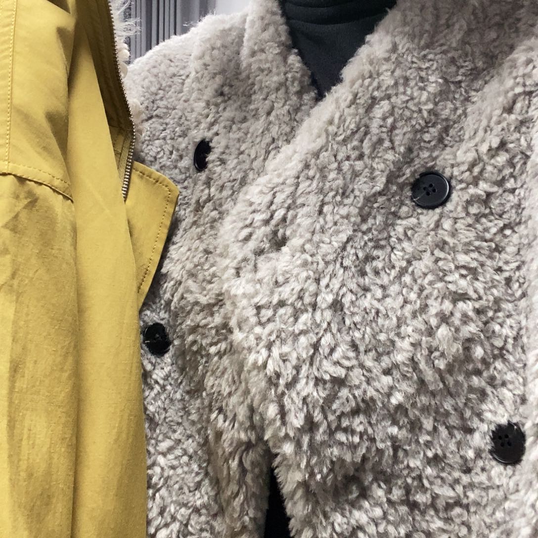 羔毛外套 黄色外套