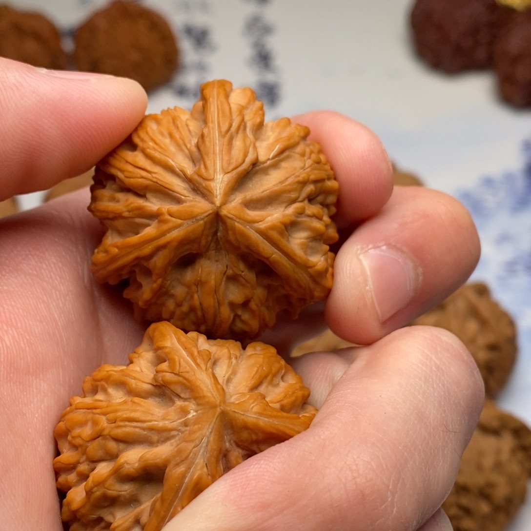 丢***兔文玩核桃把件御龙