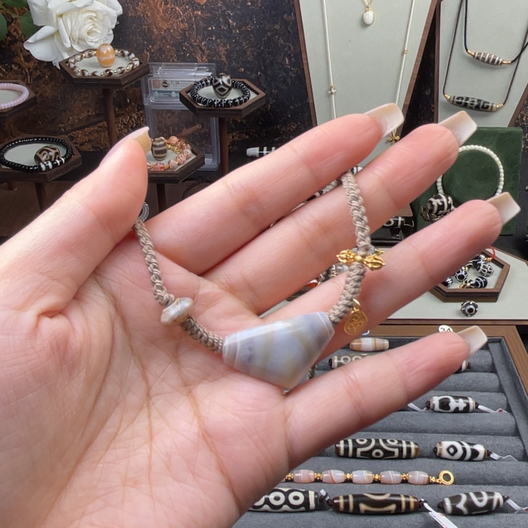 玛瑙/玉髓未镶嵌珠宝半成品