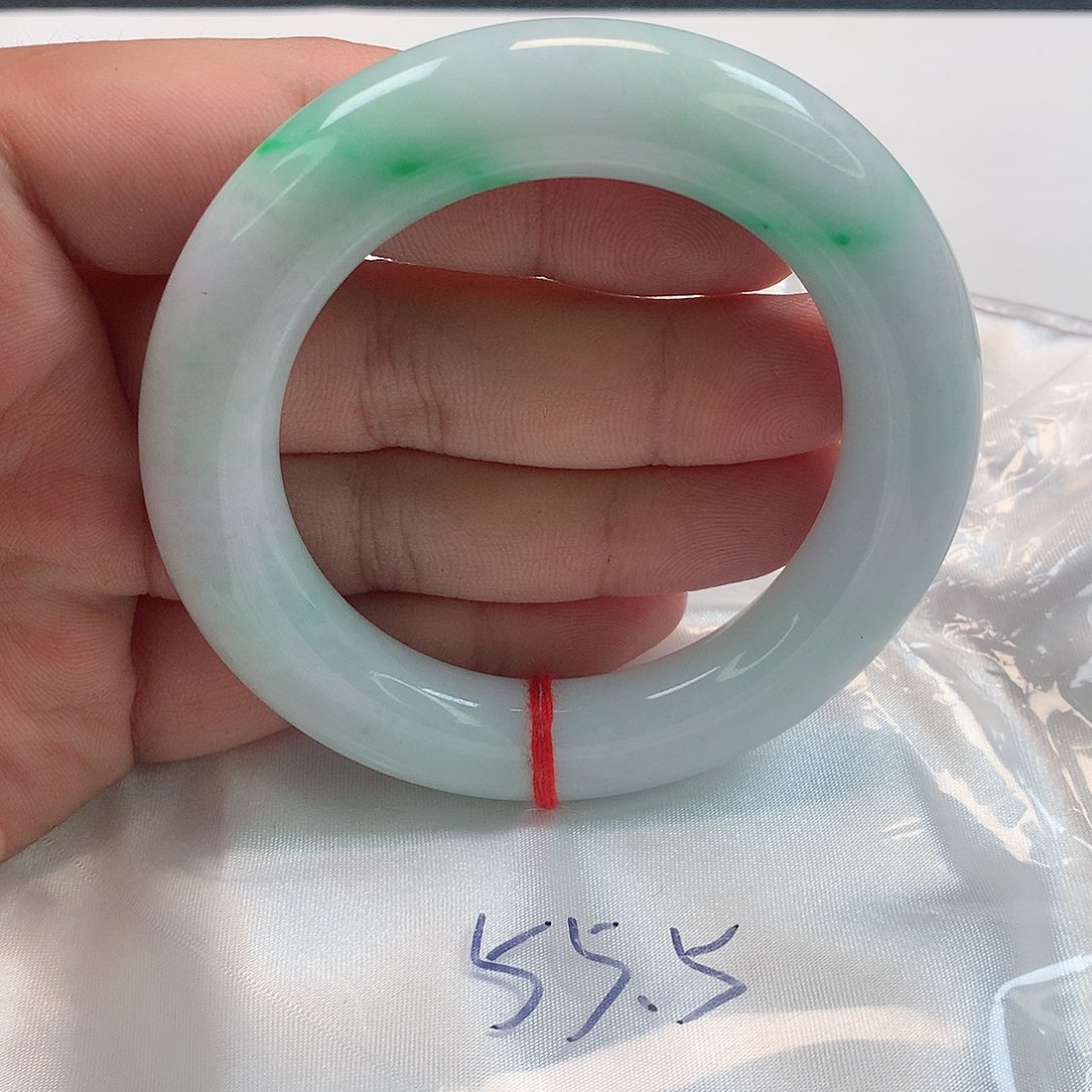 翡翠手镯（圆镯）未镶嵌253号