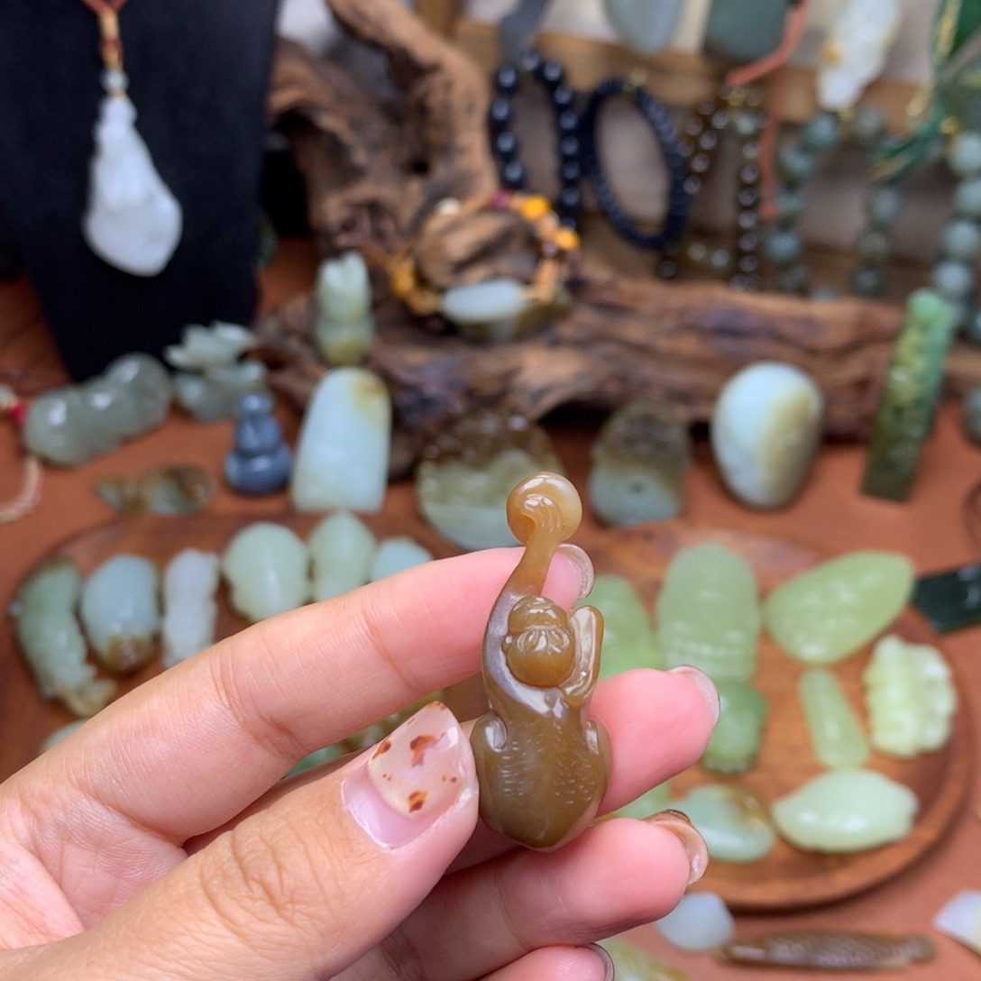 和田玉未镶嵌挂件