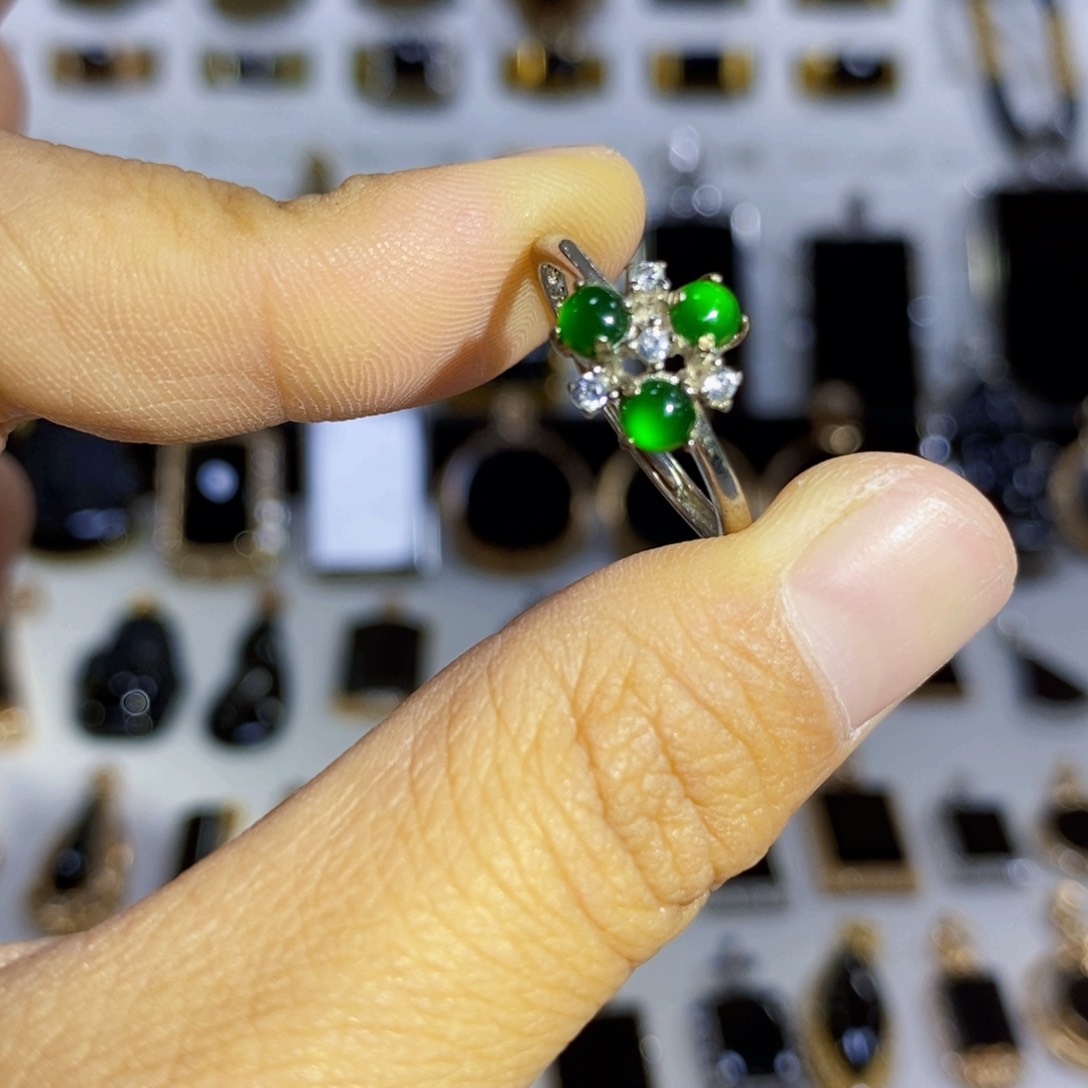 定制翡翠银S925镶嵌翡翠