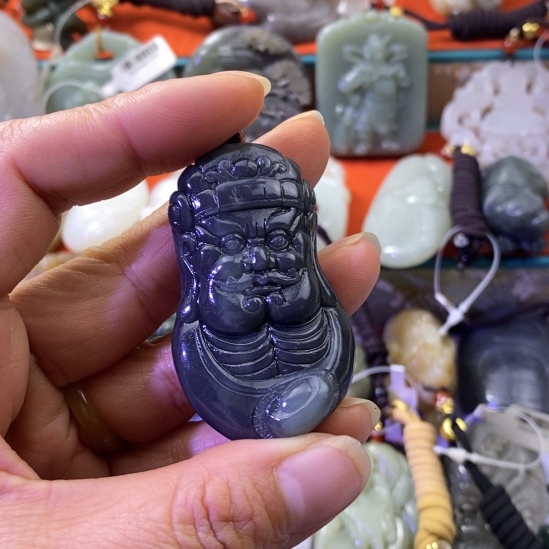 中***乐和田玉未镶嵌颈饰