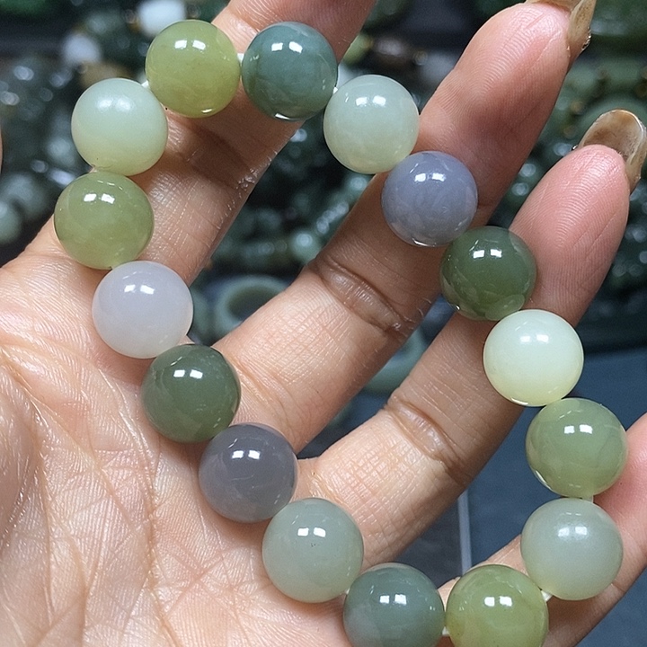 和田玉手串未镶嵌