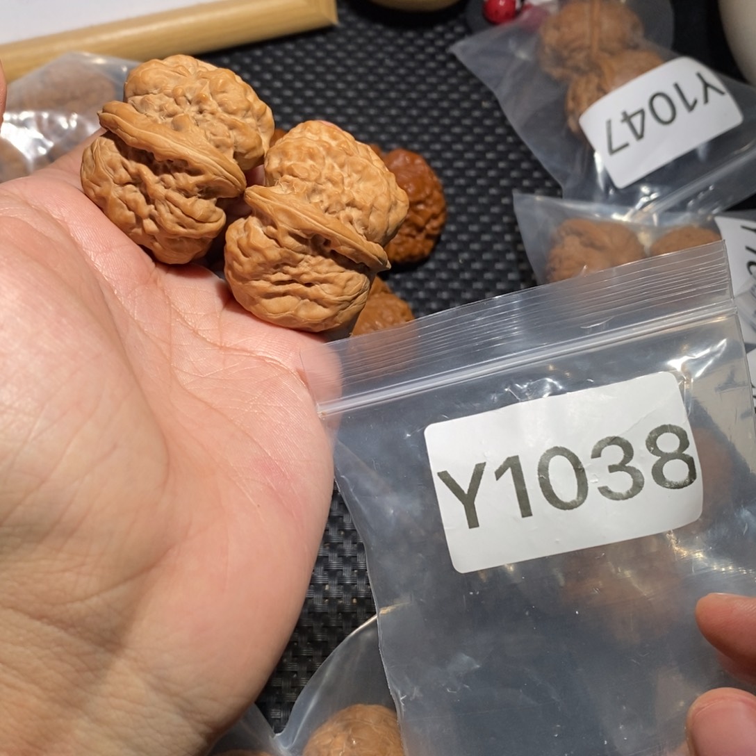 文玩核桃把件40全品44肚蛤蟆头