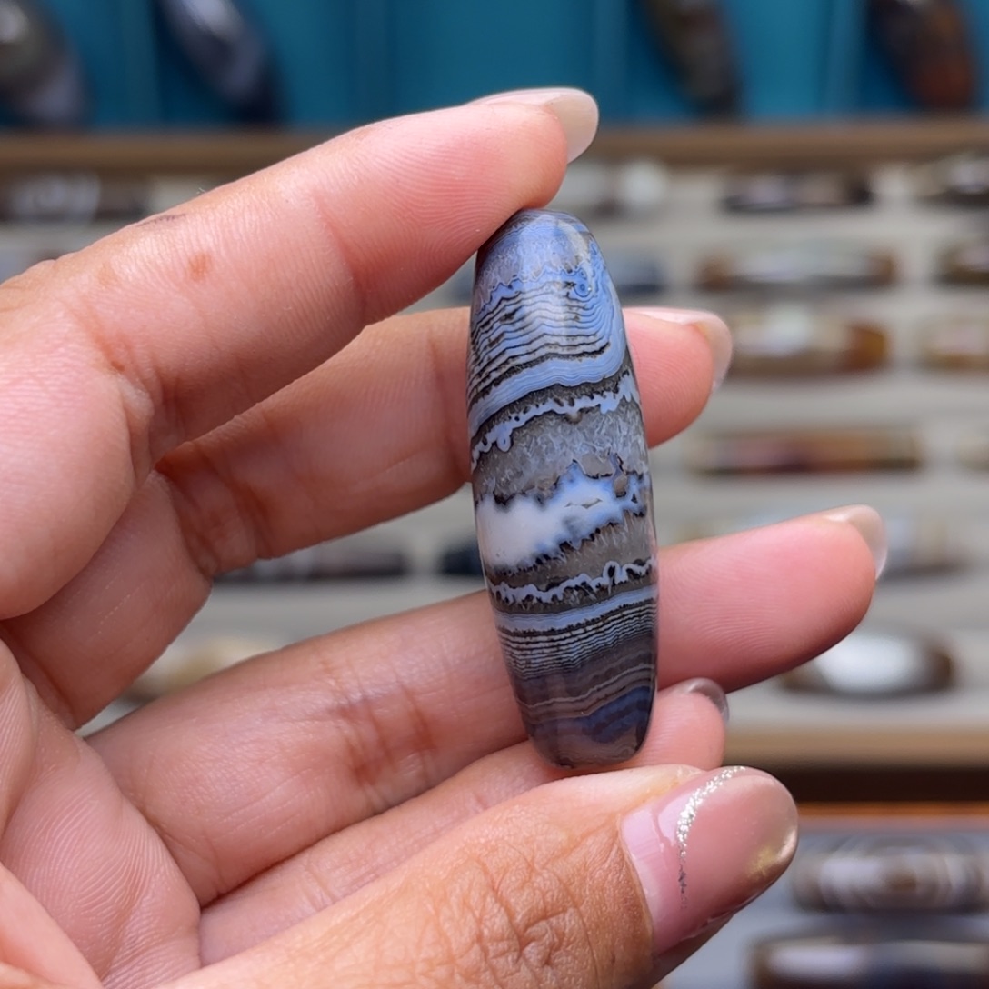 君***雪玛瑙/玉髓未镶嵌颈饰