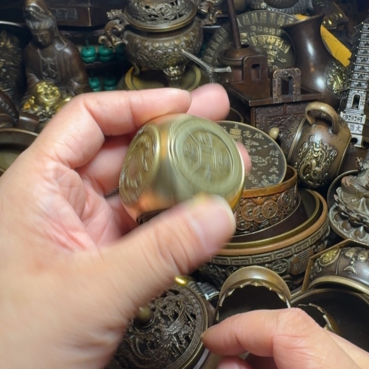 铜器摆件收收藏藏