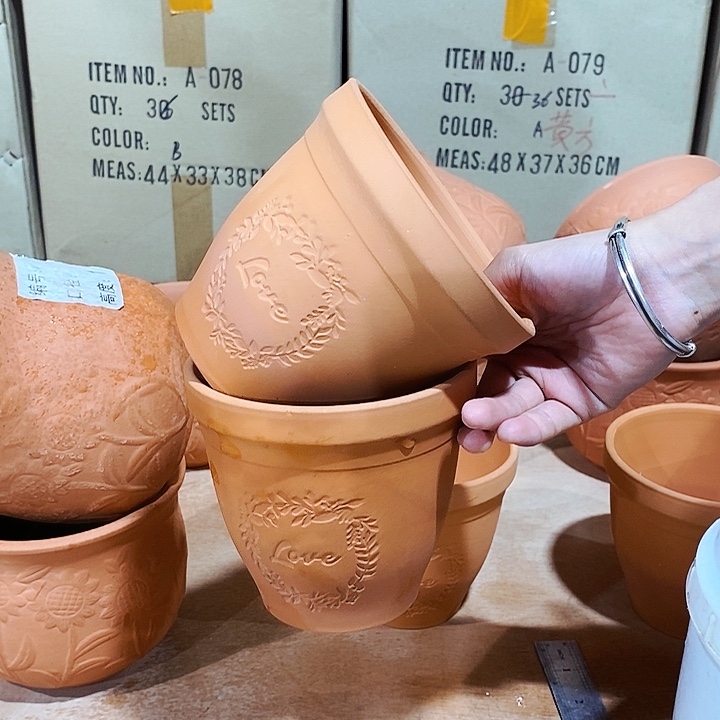 红陶7-12×11两个  