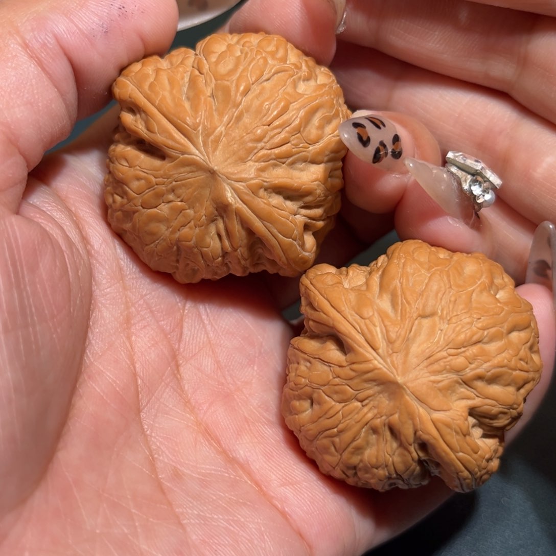 文玩核桃吊坠铁锤42