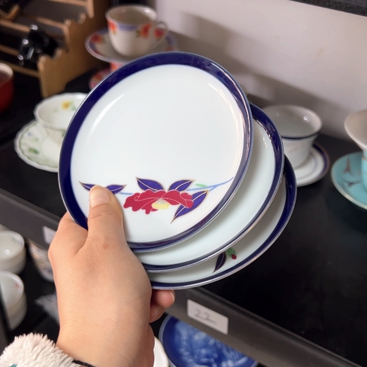 盖碗瓷器直播放漏中