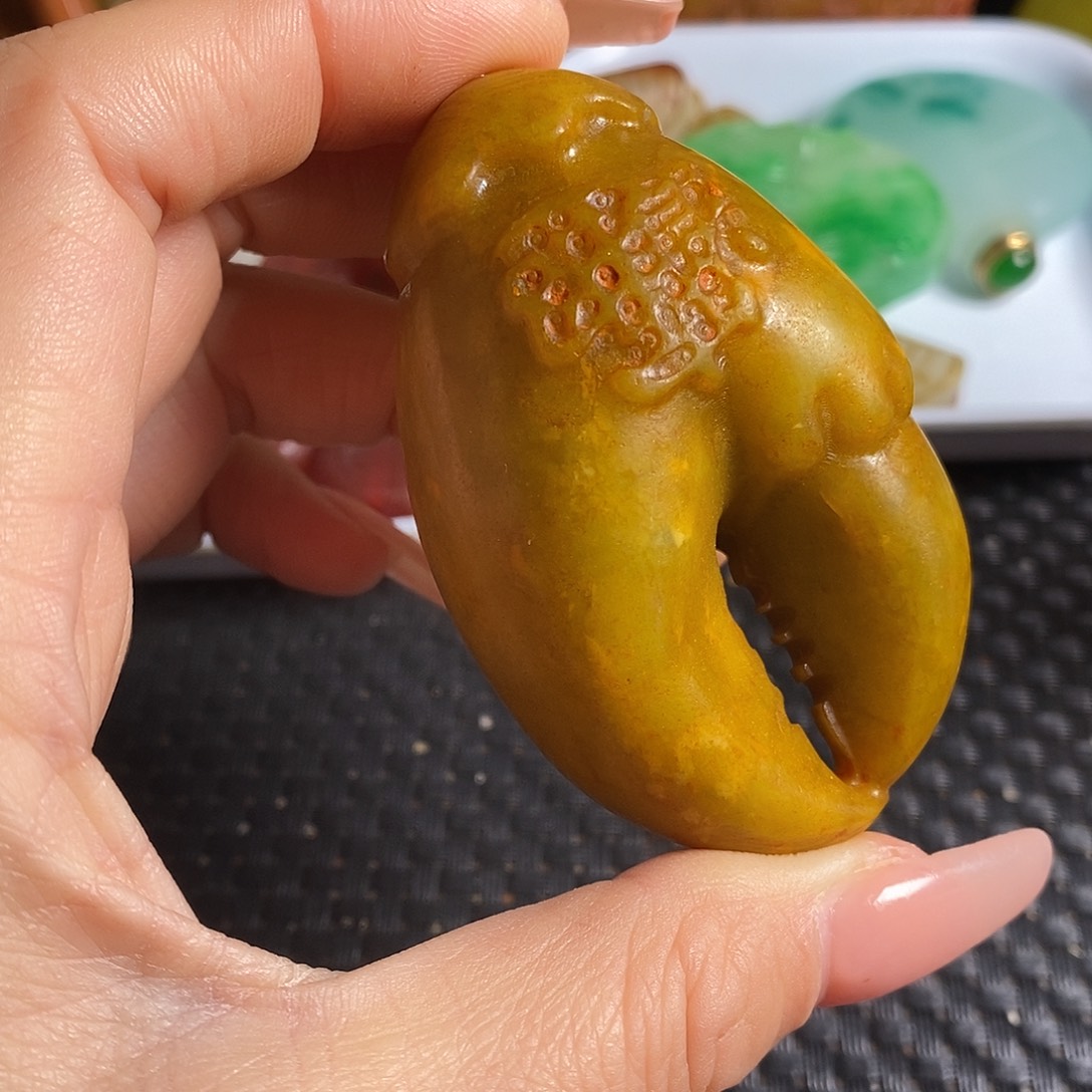 岫玉未镶嵌珠宝奇石