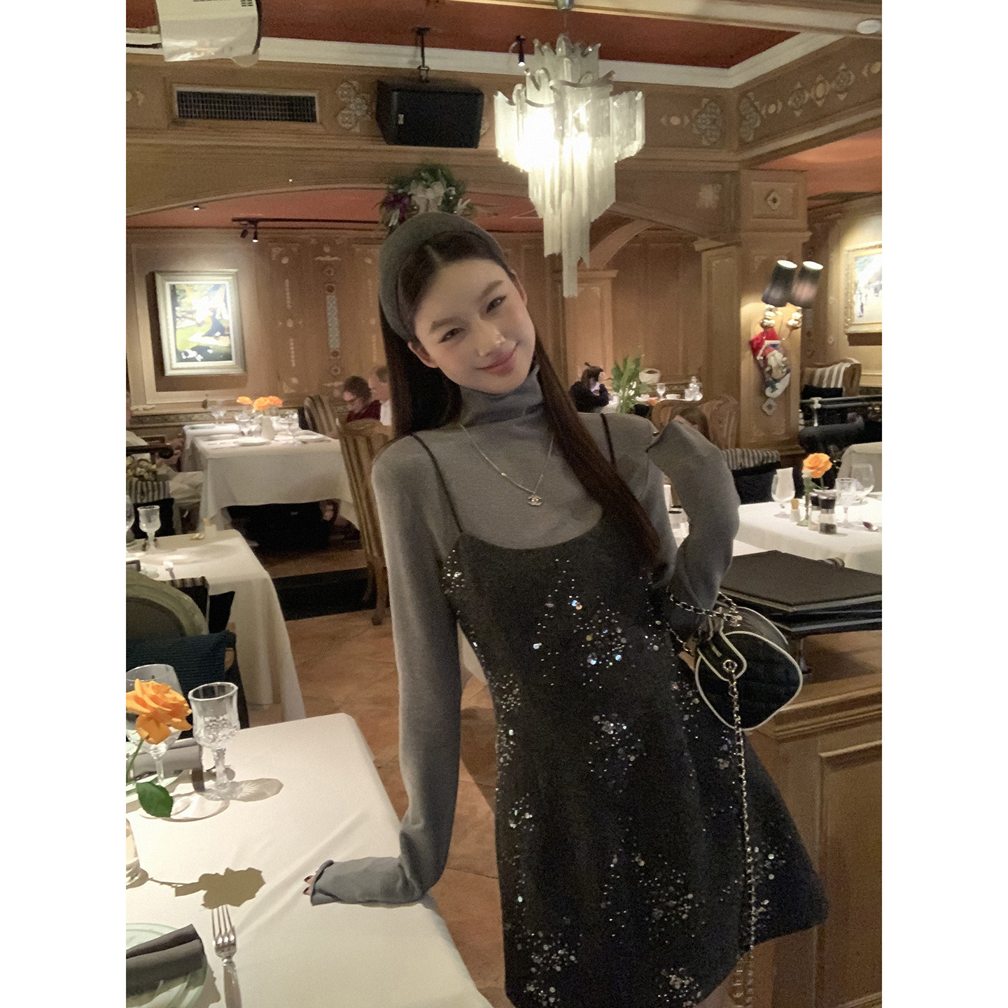 【HRG】冬季韩系气质洋气亮片高级设计感连衣裙254Y4874