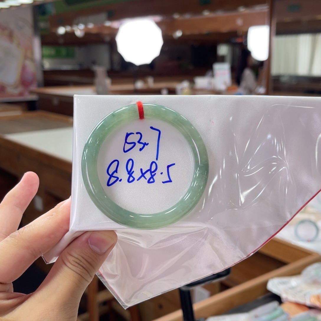 未镶嵌手镯翡翠翡翠