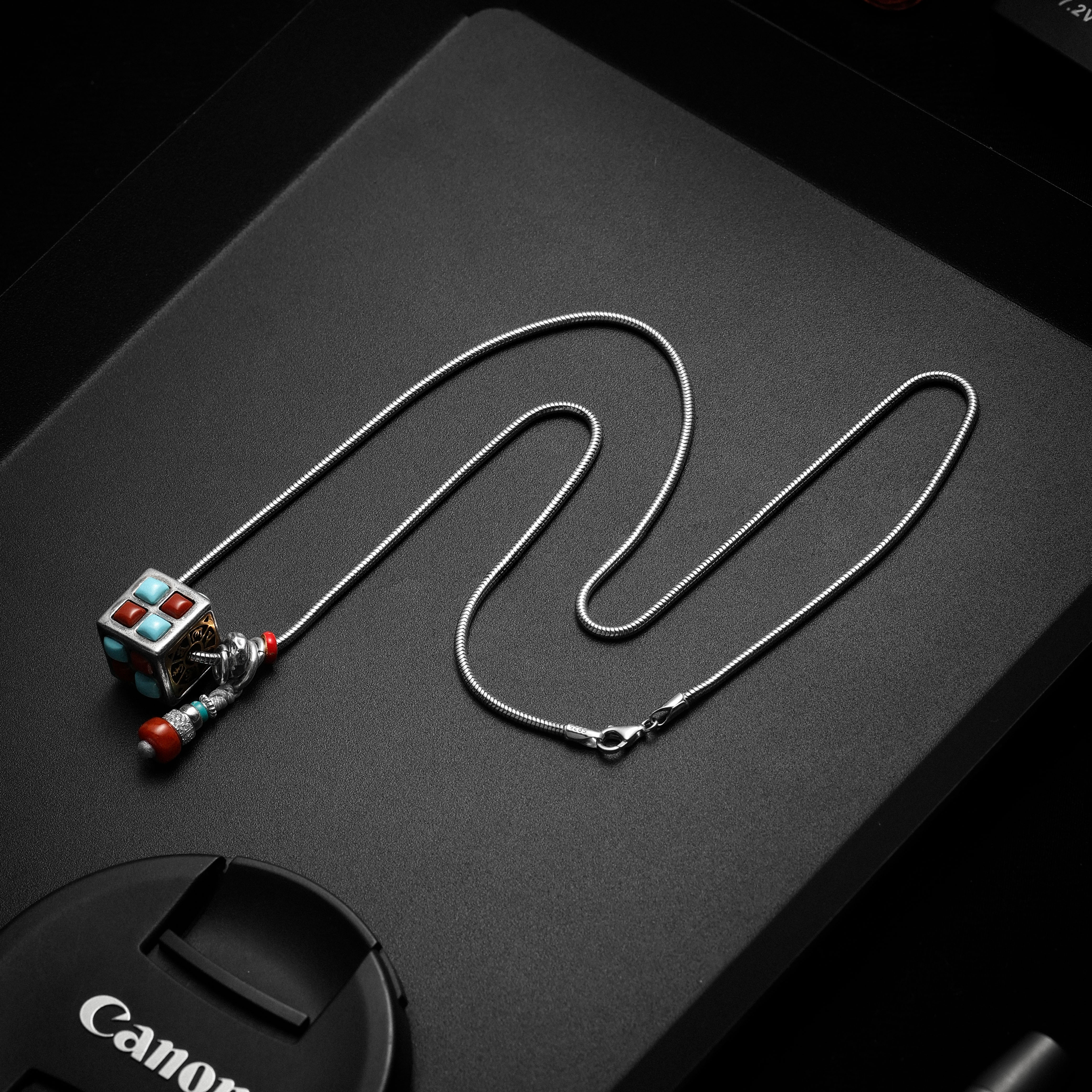 尚夏南红+绿松魔方锁骨链