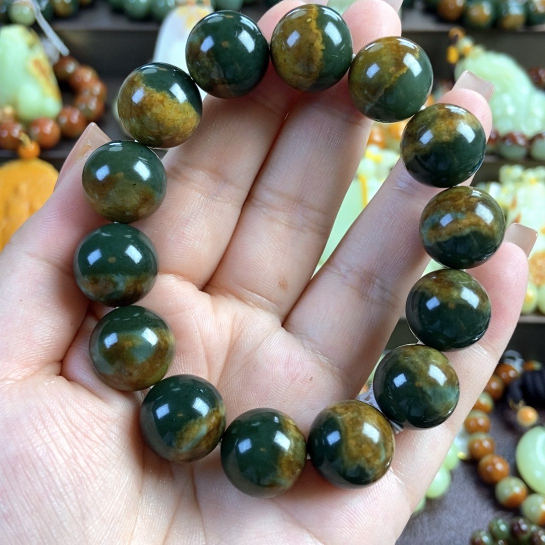 透闪石质玉未镶嵌手链