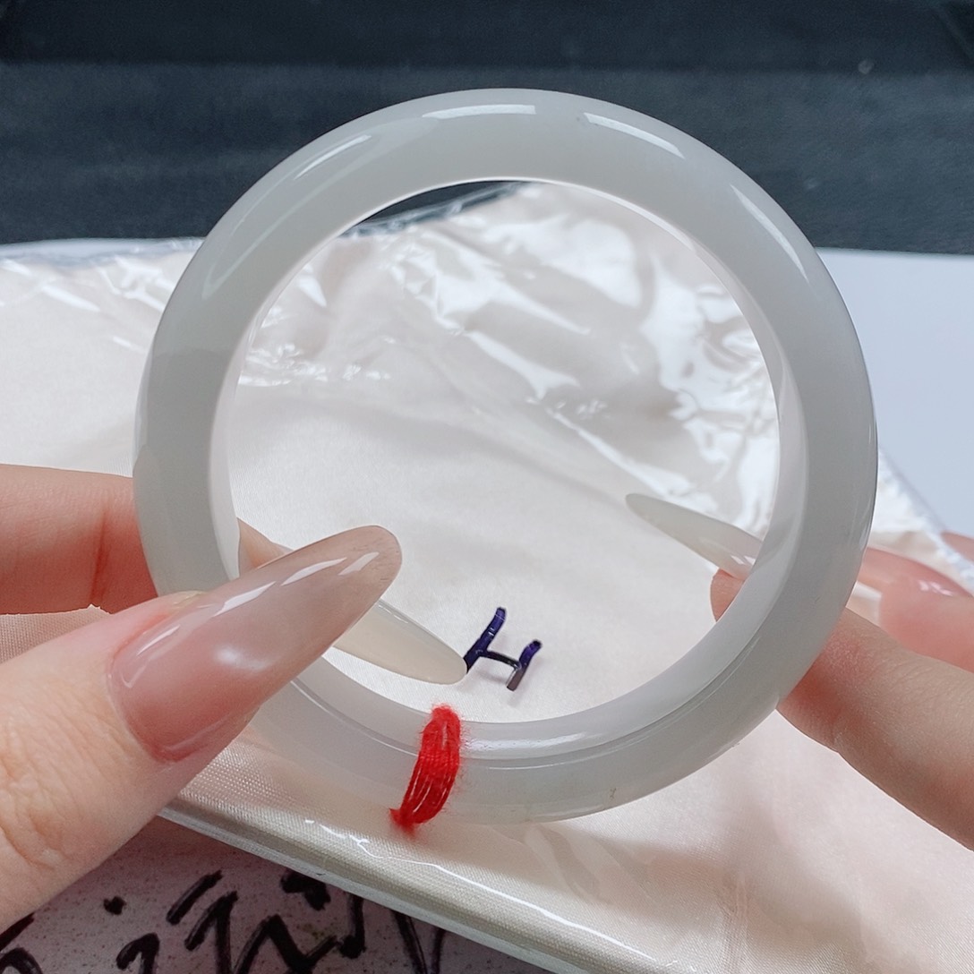 【闪购商品】未镶嵌手镯翡翠471号