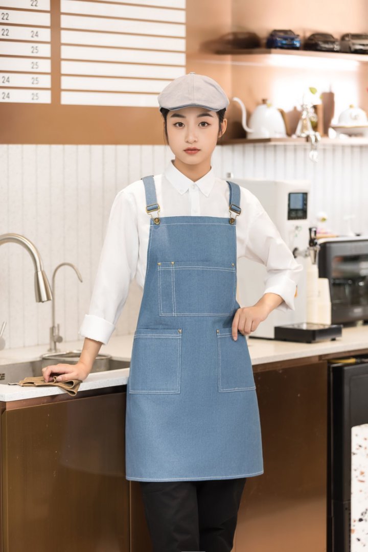 高端水洗牛仔背带围裙餐饮服务员男女同款奶茶蛋糕烘培厨房围腰