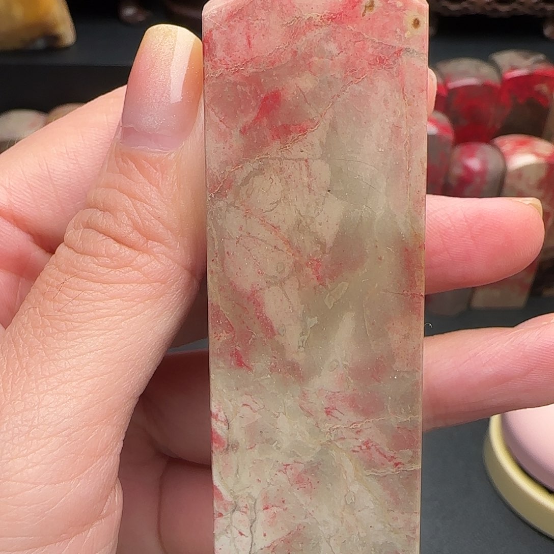 昌化石昌化鸡血石