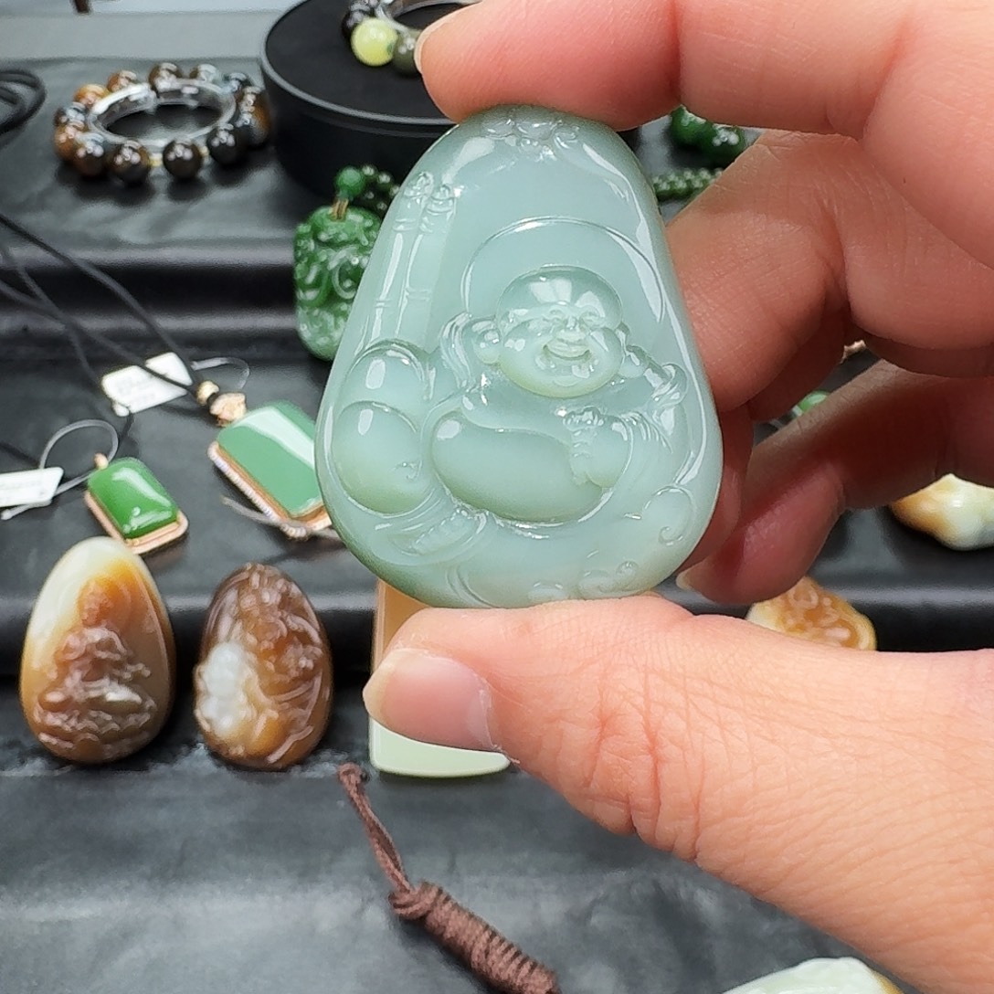 和田玉（糖玉）未镶嵌颈饰