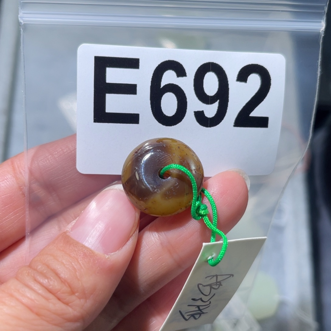 玛瑙/玉髓合金颈饰